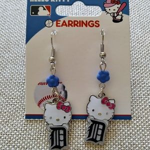 Detroit Tigers Hello Kitty Earrings.